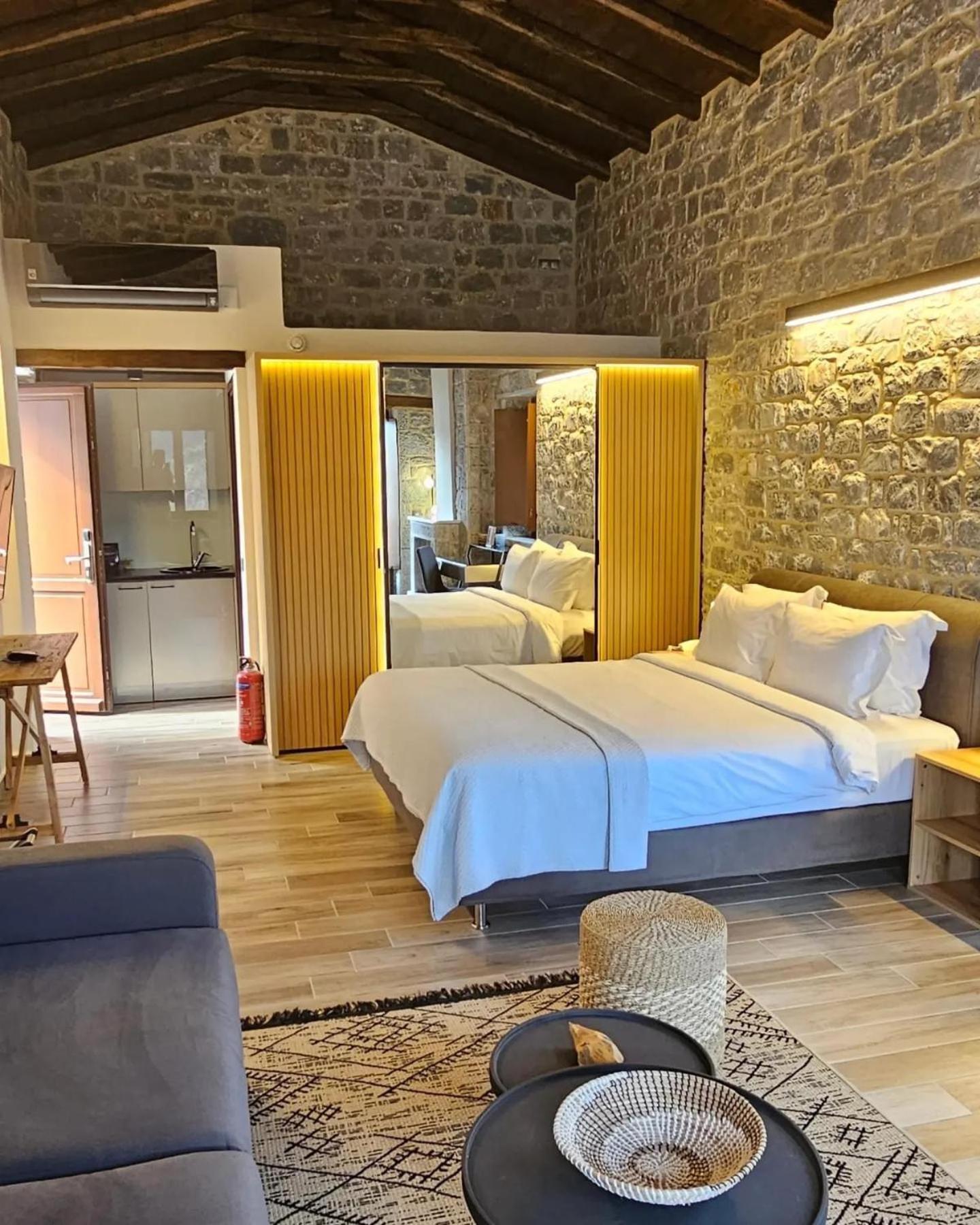 Manifest Boutique Hotel Oitilon Bagian luar foto
